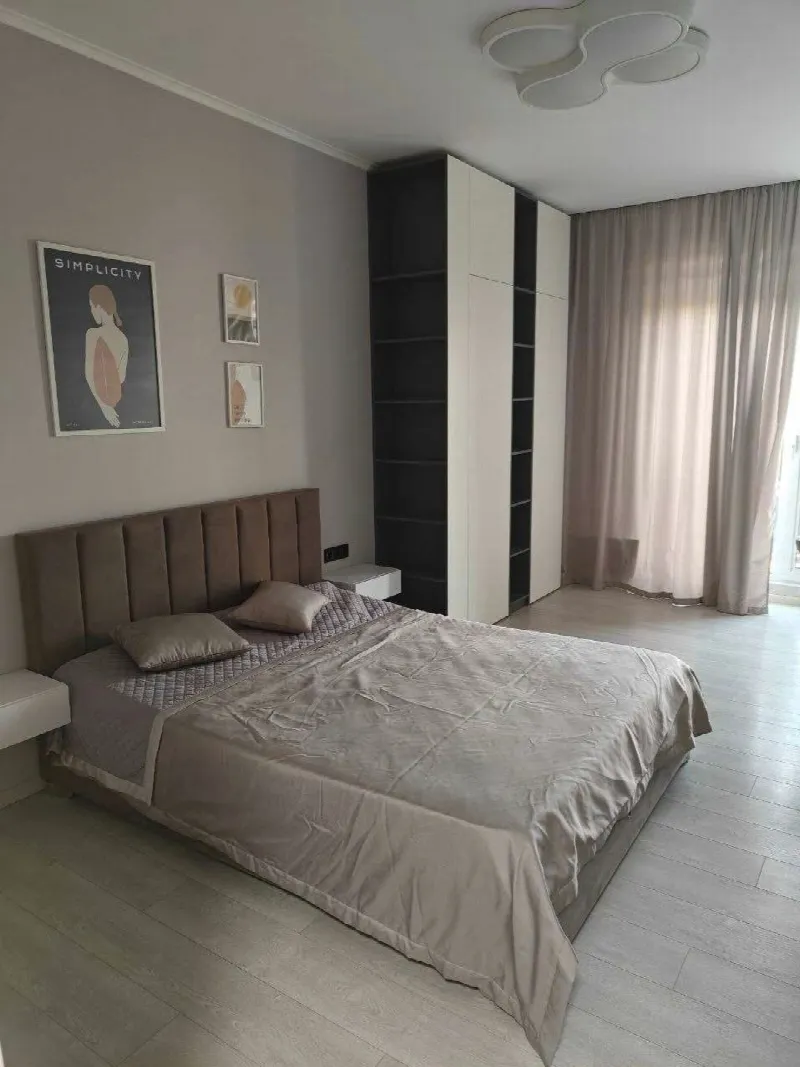 1-кімн. квартира 54 м², 12/23 пов., 9 Перлина, бульв. Французький
