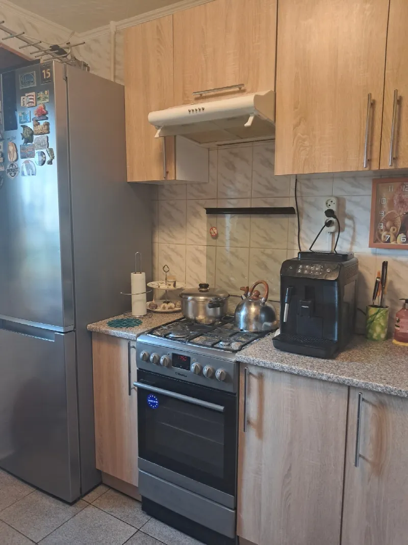 2-кімн. квартира 46 м², 6/9 пов., вул. Ростовська