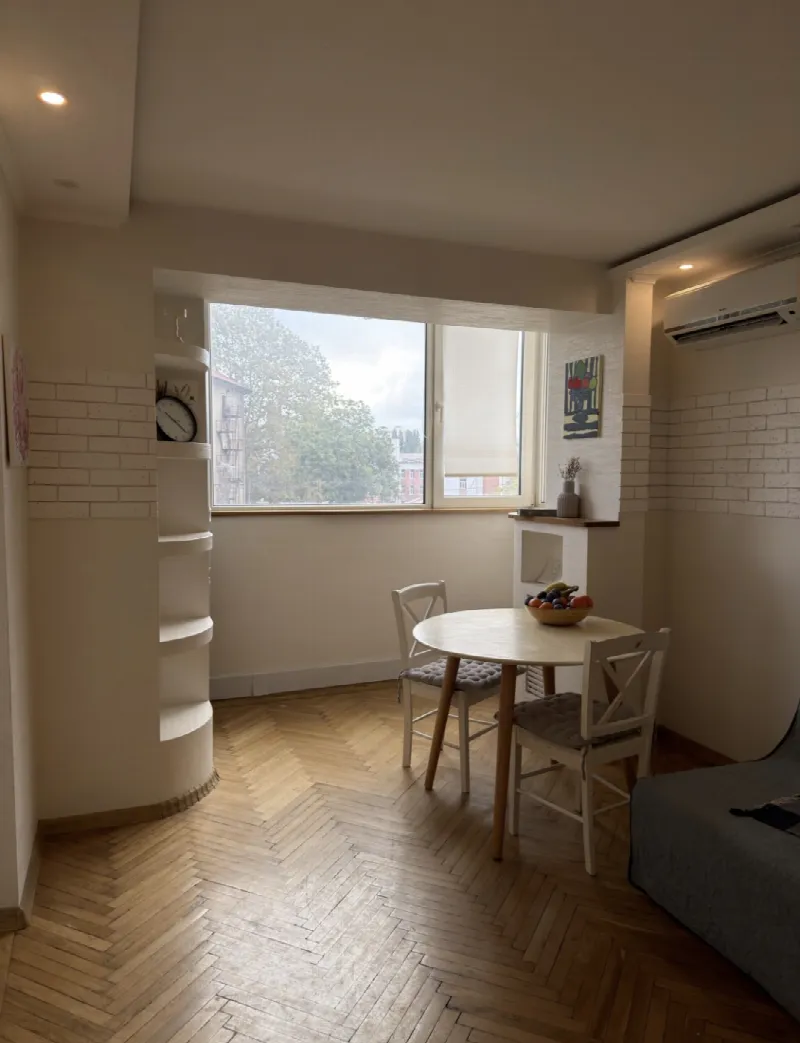 3-кімн. квартира 59 м², 3/5 пов., пров. Середньофонтанський
