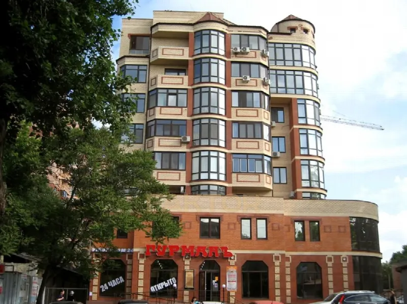 2-кімн. квартира 63 м², 10/17 пов., Армійський, вул. Армійська