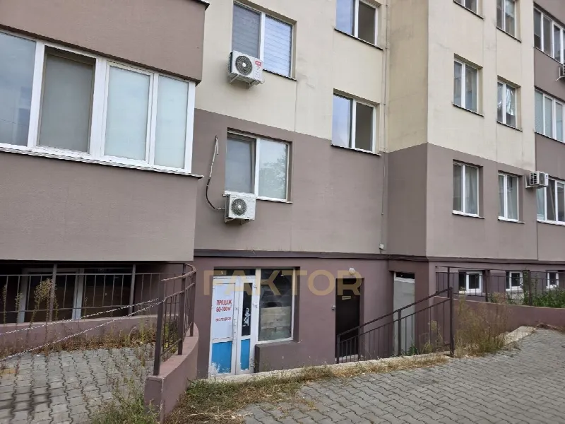 Приміщення вільного призначення 226 м², 1/10 пов., Дім на Щорса, вул. Святослава Ріхтера, Черемушки