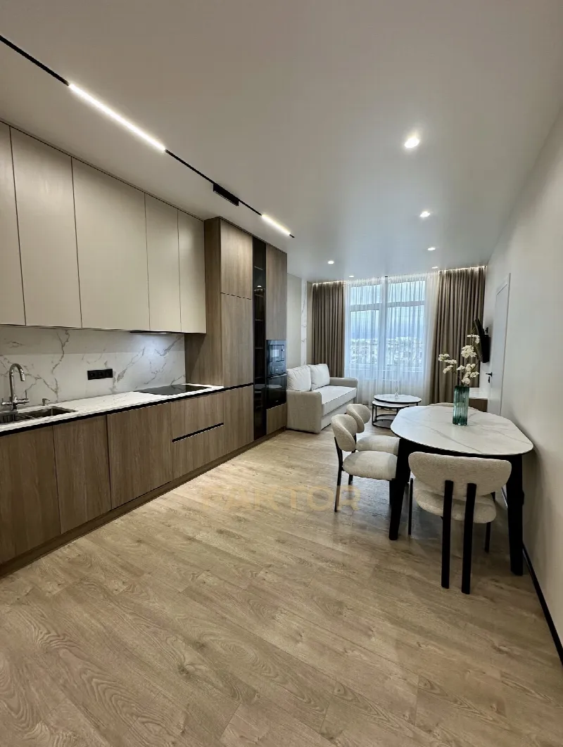 3-room apartment 69 m², floor 4/24, 68 Pearl, Krasnova St