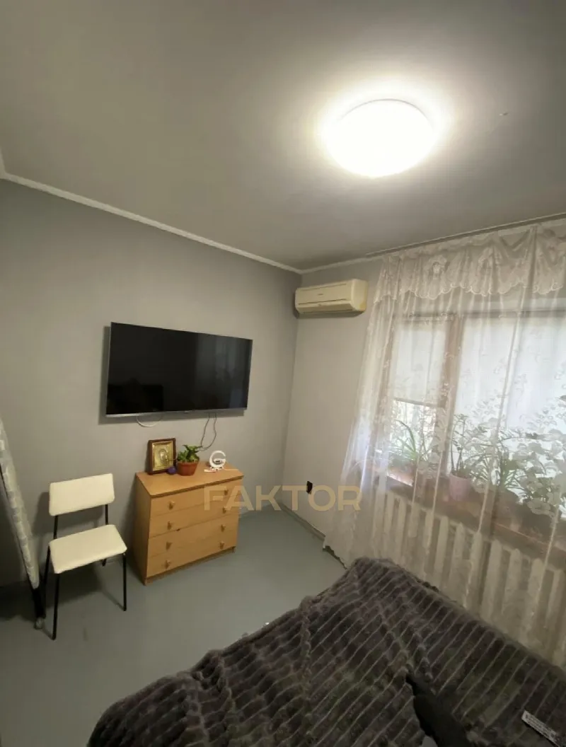 3-комн. квартира 60 м², этаж 1/2, ул. Поселковая